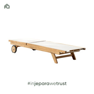 Tumbona Plegable de Madera de Teca Premium Arsen - Relajación Duradera al Aire Libre con Estilo de Resort de Lujo para Villa y Piscina - Product Image 4