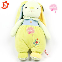 Bébé poupée doux et mignon jouet en peluche lapin jouets en peluche fraise lapin en peluche personnalisé