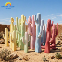 Sculpture en fibre de verre en forme de cactus, éclairage féérique décoratif, ambiance vacances relaxantes pour maisons d'hôtes, hôtels et villas