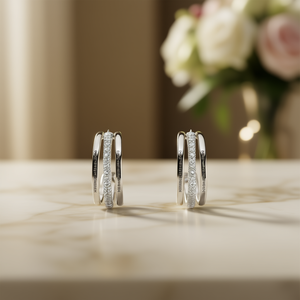 Orecchini Minimalisti a Cerchio in Oro Bianco con Cristalli e Strass, Montatura a Canale, per Uso Quotidiano Femminile E1861 - Product Image 2