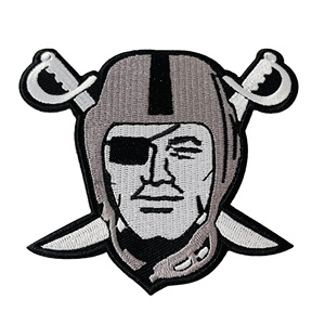 Distintivi ricamati personalizzati all'ingrosso della fabbrica Iron On <span class=keywords><strong>Logo</strong></span> personalizzato Sport <span class=keywords><strong>Logo</strong></span> ricamo Patch Raider <span class=keywords><strong>Logo</strong></span> Patch - Product Image 2