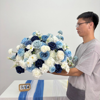 FB1774 Handgefertigtes Hochzeitsblumenarrangement Künstlicher Ranunkelstrauß Weiß Blau Rose Hortensie 50cm Blumenball Tischdekoration