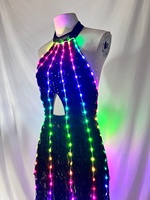 Robe à franges lumineuses à paillettes LED, robe mini multicolore scintillante à bretelles pour boîte de nuit, festival et spectacle sur scène