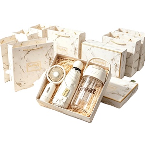 Caja de Regalo Personalizada con Taza Portátil, Ventilador de Mano y Paraguas Plegable para Recuerdos de Boda y Regalos para Invitados - Product Image 2