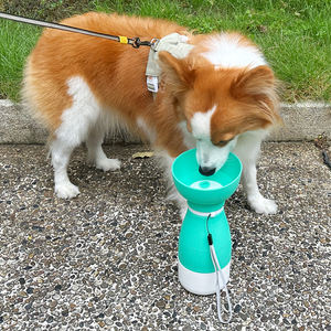KEAN Nouveautés Bouteille d'eau en silicone 3 en 1 pour chien Mangeoire portable pour animaux de compagnie Bouteille de voyage pour chien avec récipient de nourriture - Product Image 3