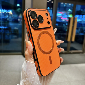 เคสโทรศัพท์แม่เหล็กเนื้อคาร์บอนไฟเบอร์สุดหรูสำหรับ iPhone 17 Pro Max 14 15 16 Plus Air พร้อมฟิล์มกระจกป้องกันเลนส์ - Product Image 1