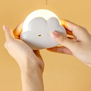 Lámpara de dormir en la nube Luz de noche creativa USB Mini Carga Lámpara Linda Dormitorio Protección para los ojos Luz de noche para dormir - Product Image 6