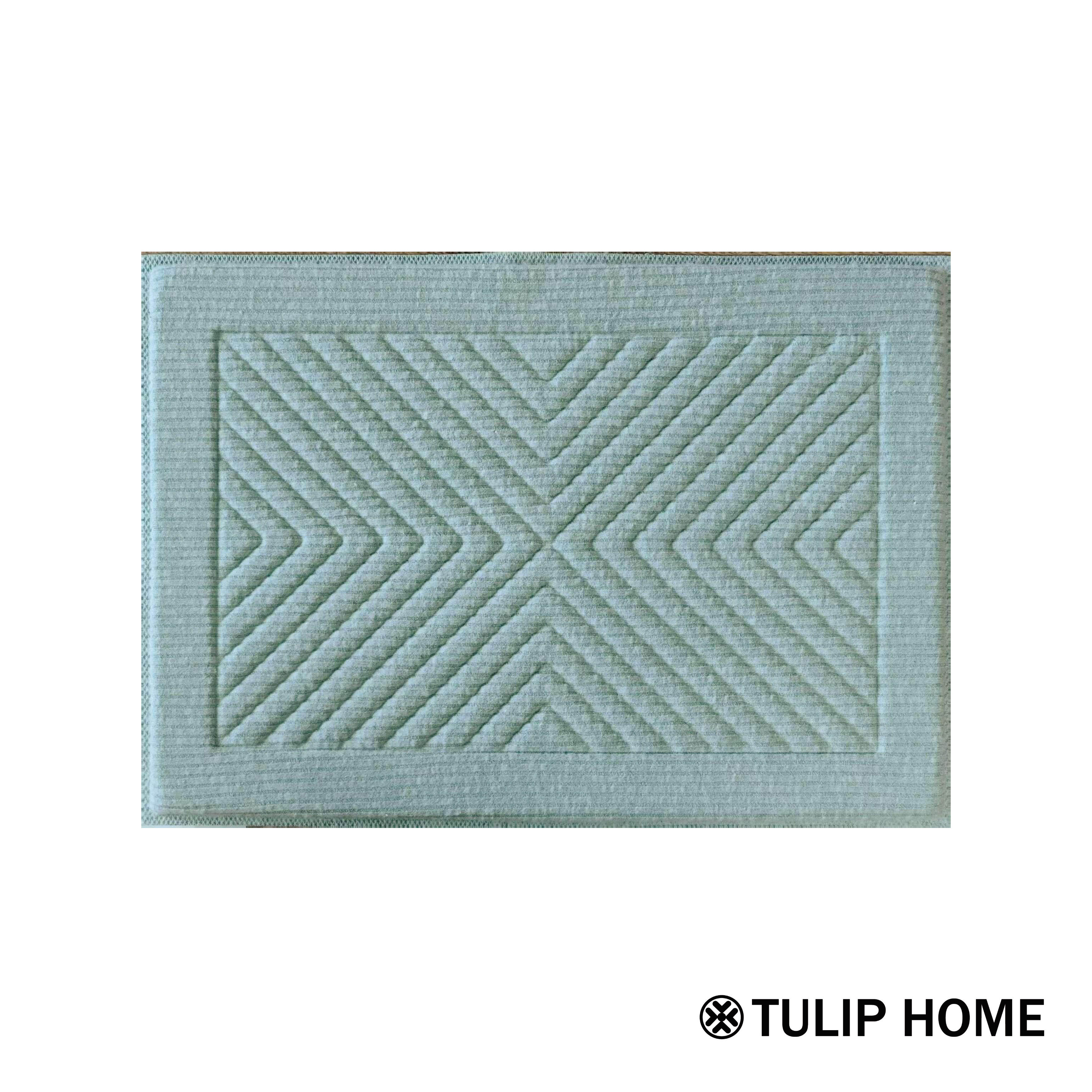 สีเขียวอ่อน