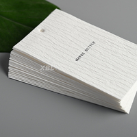 Logo de texte personnalisable Simplicité Papier texturé pleine grandeur Simplicité Étiquette de marque Fixation de l'épingle Impression haut de gamme Étiquette volante