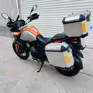 Motocyclette d'occasion Cyclone RX500 500cc, moto de voyage 500cc, moteur refroidi par eau, idéale pour les aventures tout-terrain dans le désert. - Product Image 4