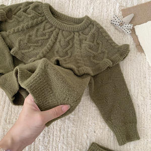 秋冬ベビーラウンドネックセーター無地ベビーセーターカーリーぬいぐるみショールフリルトップショーツ2点セット - Product Image 6