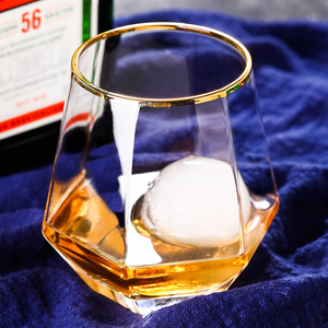 Nuova tazza di <span class=keywords><strong>vetro</strong></span> Whisky a forma di diamante <span class=keywords><strong>vetro</strong></span> cristallo rock Whisky <span class=keywords><strong>bicchieri</strong></span> con bordo <span class=keywords><strong>oro</strong></span> - Product Image 3