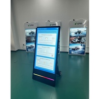 Pantalla Digital LCD para Exteriores de 32, 43 y 55 Pulgadas, con Soporte de Pie, IP65 Impermeable, 1500nit de Alto Brillo, Portátil con Batería y Ruedas