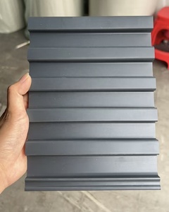 Tôle de toiture ondulée avec isolation thermique - Matériau de construction léger et durable - Product Image 4