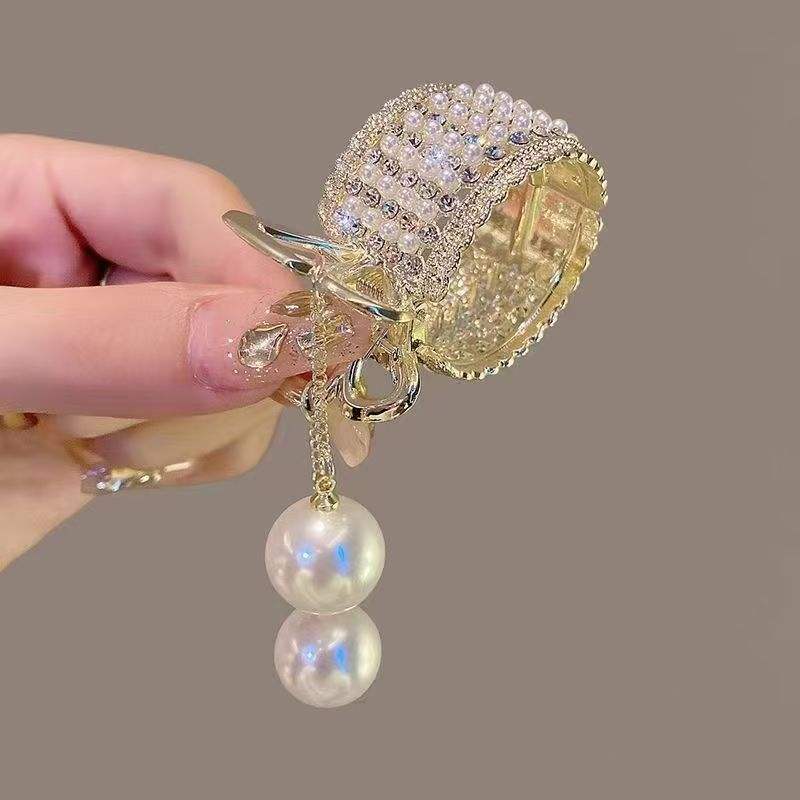 M19 bead diamond pendant gold