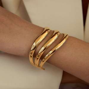 Minimalist Gold Stainless Steel Geometric Three Layered Open Cuff Unisex Fashion Bangle Yiwu Origin - Product Image 3