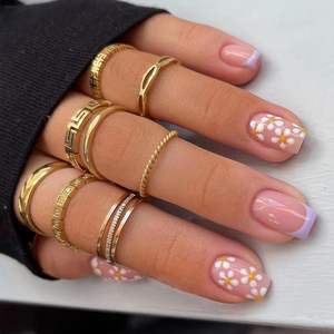 <span class=keywords><strong>Moda</strong></span> 24 piezas <span class=keywords><strong>uñas</strong></span> francesas <span class=keywords><strong>cortas</strong></span> punta colorida <span class=keywords><strong>uñas</strong></span> artificiales Etiqueta Privada venta al por mayor prensa en las <span class=keywords><strong>uñas</strong></span> - Product Image 2