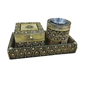 Mubkhar au design exceptionnel en bois, brûleur à bakhoor avec boîte à oud et plateau, qualité exclusive Mabkhara - Product Image 1