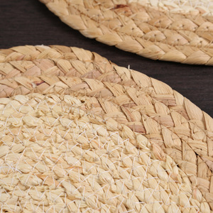 Woven Corn Husk Placemat Round Natural Eco-friendly Table Mat Non-slip Home Decor - Product Image 4