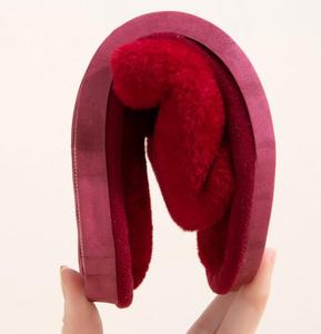 Logo personalizzato/lettere di moda da donna comode morbide <span class=keywords><strong>ciabatte</strong></span> calde in pelliccia sintetica da camera da letto scarpe da interno inverno <span class=keywords><strong>casa</strong></span> pantofole da donna - Product Image 6