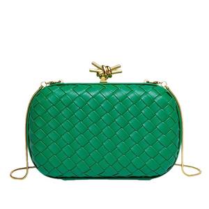 Tendenze della moda borsa da <span class=keywords><strong>donna</strong></span> metallizzata dorata <span class=keywords><strong>pochette</strong></span> per la festa nuziale da <span class=keywords><strong>donna</strong></span> borsa da sera popolare con catene - Product Image 6