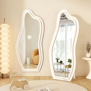 Miroir de maquillage 3mm avec lumière LED Miroir de salon de beauté LED Tube de brillant à lèvres en aluminium Logo OEM moderne en forme d'ours - Product Image 6