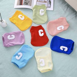 Gilet pour animaux de compagnie en polyester sans manches, motif lettre C, vêtements mignons pour chiens, rose, vert, jaune - Product Image 2