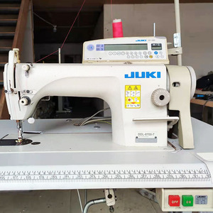 Máquina de Coser Industrial de Una Aguja Usada CP-18 Panel <span class=keywords><strong>Yuki</strong></span> DDL-8700-7 - Product Image 2