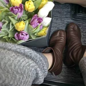 Bottes plates à bout fendu coréennes 2026 pour femmes, avec talon compensé invisible et fermeture éclair arrière, confortables et durables - Product Image 1