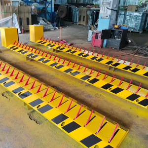 Barrera de Tráfico Automática de 80 Toneladas, Eléctrica, Sin Excavación, de Dos Vías, para Eliminar Neumáticos, con Elevación/Descenso de 1-2 Segundos para Vehículos - Product Image 1