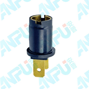Support de lampe automobile 170790 Ba9S 989 233 pour éclairage d'instrument de camion, en plastique S10 WZL-330, à insertion droite avec noyau en cuivre - Product Image 2