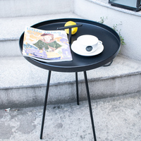 Table basse de style nordique avec 3 pieds de Table en métal, plateau rond en métal, pour chambre à coucher et bureau