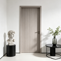 Porte en bois minimaliste pour les appartement-hotels et les immeubles d'appartements avec surface hydrofuge et insert en verre trempé