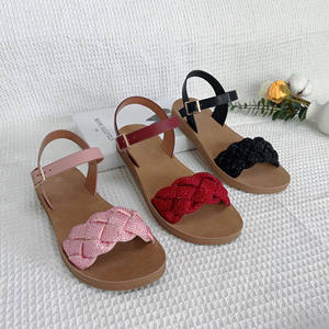 Sandalias planas de diseño para mujer, chanclas planas de estilo vintage con agujeros, venta al por mayor - Product Image 6