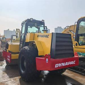Rodillo vibratorio de un solo tambor original usado, marca sueca Dynapac CA301D, 13 toneladas, buen estado, motor Deutz/Cummins, totalmente hidráulico. - Product Image 2