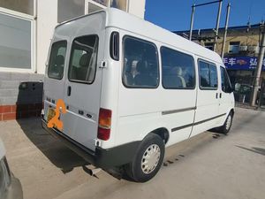 高品質中古全順フォードミニバス販売中 中古ミニバン 15人乗り 左ハンドル 中国製ミニバス - Product Image 5