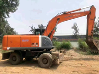 Offre Spéciale a utilisé Hitachi 210w Hitachi machines de ZX210W-3 rendement élevé faibles heures de travail roue d'excavatrice utilisée