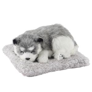 Ornement et <span class=keywords><strong>d</strong></span>écor de voiture de jouet de <span class=keywords><strong>chien</strong></span> de sommeil de simulation de peluche <span class=keywords><strong>d</strong></span>'ABS avec le sac de charbon de bois en bambou - Product Image 1