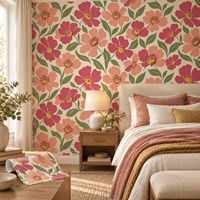 Papier peint autocollant avec des fleurs rose corail sur fond crème pour la décoration murale de la chambre