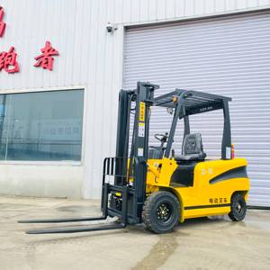 Montacargas Eléctrico de 3 Toneladas, 3.5 Toneladas, 5 Toneladas, Alta Eficiencia, Funcionamiento Estable, Fácil Mantenimiento para Logística de Fábrica - Product Image 1