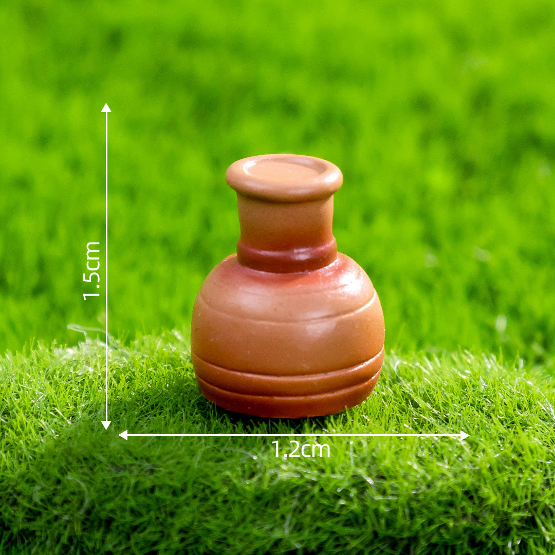 Vase en faïence à embouchure courte et étroite n &deg; 3