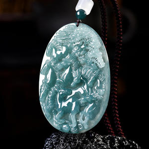 Pendentif en Jadeite Naturelle Bleu Eau de Cheval pour Hommes et Femmes avec Certificat d'Expertise Design Original E058 - Product Image 2