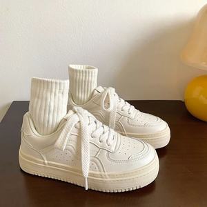 Calzado Deportivo y de Ocio para Estudiantes, con Suela Gruesa, Estilo Versátil, Color Blanco, Nueva Colección Primavera 2025 - Product Image 2