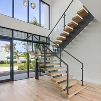 Escaliers droits en acier inoxydable personnalisés pour villa moderne Application intérieure en bois massif durable Garde-corps en verre pour appartements