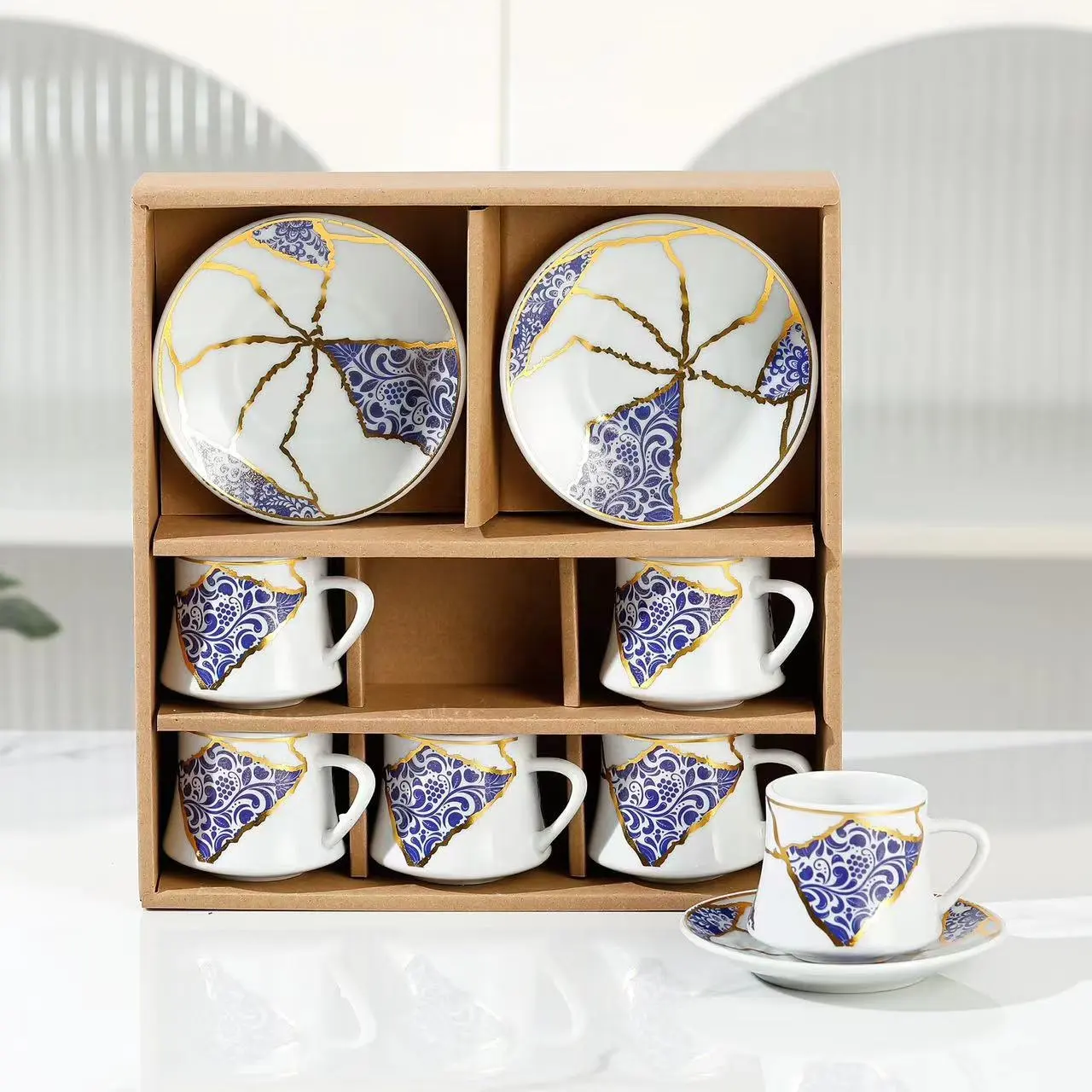 New Modern Luxury Ceramic Cup Set Exquisite Turkish Ceramic Tea Cup Set Personalized Decal Cup And Saucer Set For Party