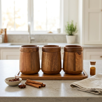 Organisateur de cuisine sur mesure en bois d'acacia haut de gamme avec pot à sel et épices, pince et cuillère en acacia, et plateau