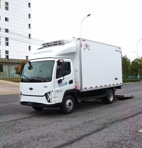 Direct Sale New Diesel Manual Transmission Double Cabin Refrigerator <strong>Small</strong> <strong>Cargo</strong> Van for Food &amp; Ice Cream for Van <strong>Trucks</strong> - Product Image 5