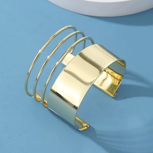 Bán Buôn Thời Trang Phóng Đại Lớn Mạ Vàng Phong Cách Vòng Tròn Lớn Mở Cuff <span class=keywords><strong>Bangle</strong></span> Vòng Đeo Tay Thiết Lập Cho Phụ Nữ Cô Gái Đồ Trang Sức - Product Image 6