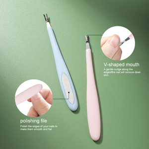 LMLTOP Fourchette à ongles pour enlever la peau morte avec lime à ongles 3031 Fourchette pour Nail Art Cuticule Callus Remover Trimmer Fork Manicure Toenail Pusher - Product Image 2