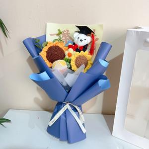 Oso Creativo con Birrete de Doctorado, Oso de Graduación Hecho a Mano con Ganchillo, Ramo de Girasoles Tejido, Oso de Licenciatura con Birrete de Doctorado - Product Image 3